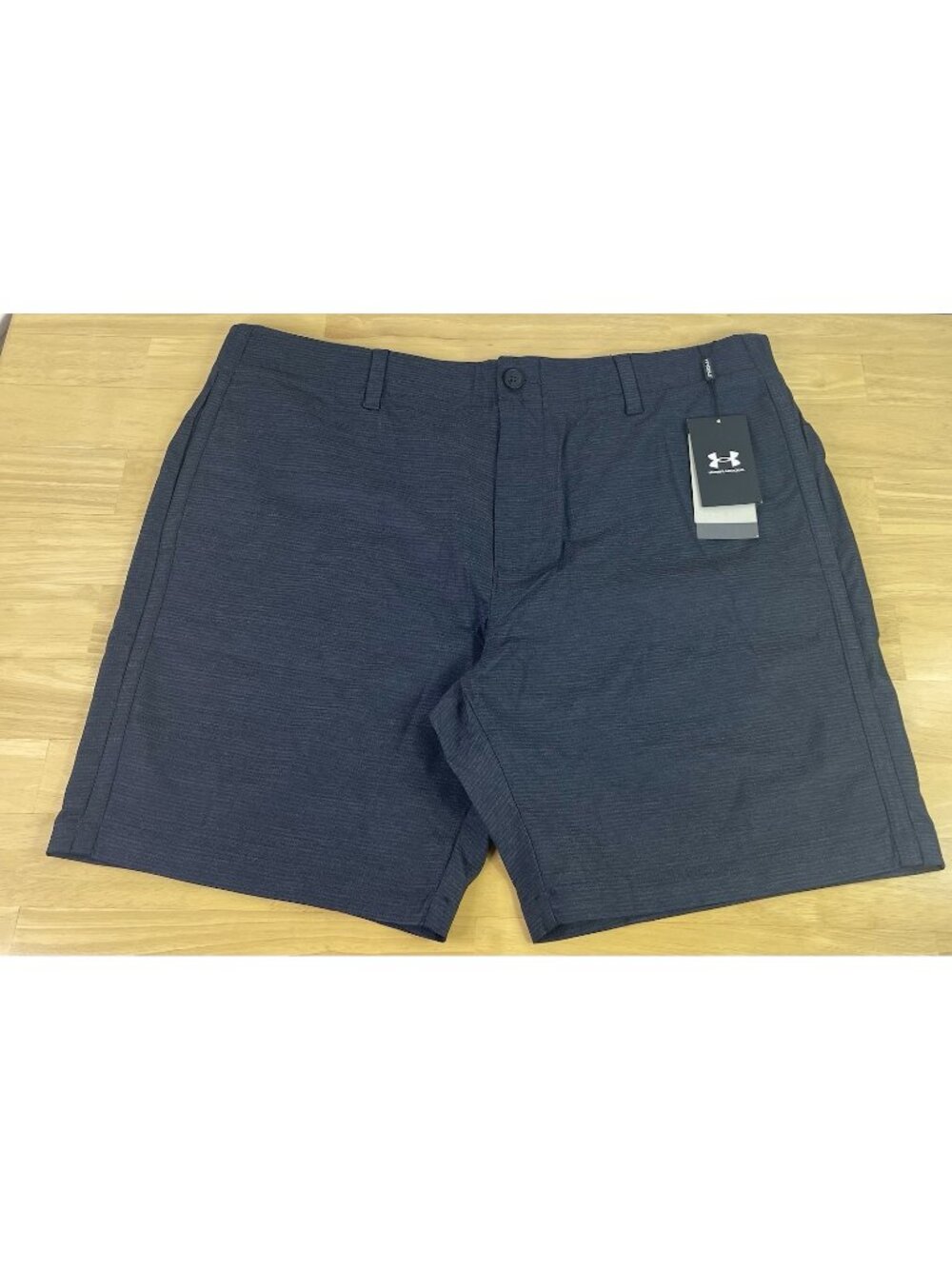 Under Armour UA Iso-Chill Airvent Gray 9” Golf Shorts 1370084 001, Men’s 40, NWT